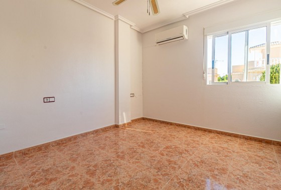 Resale - Villa - Torrevieja - Aguas Nuevas