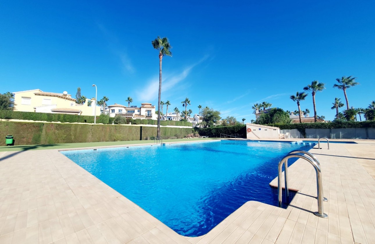 Resale - Villa - Orihuela Costa - Los Dolses