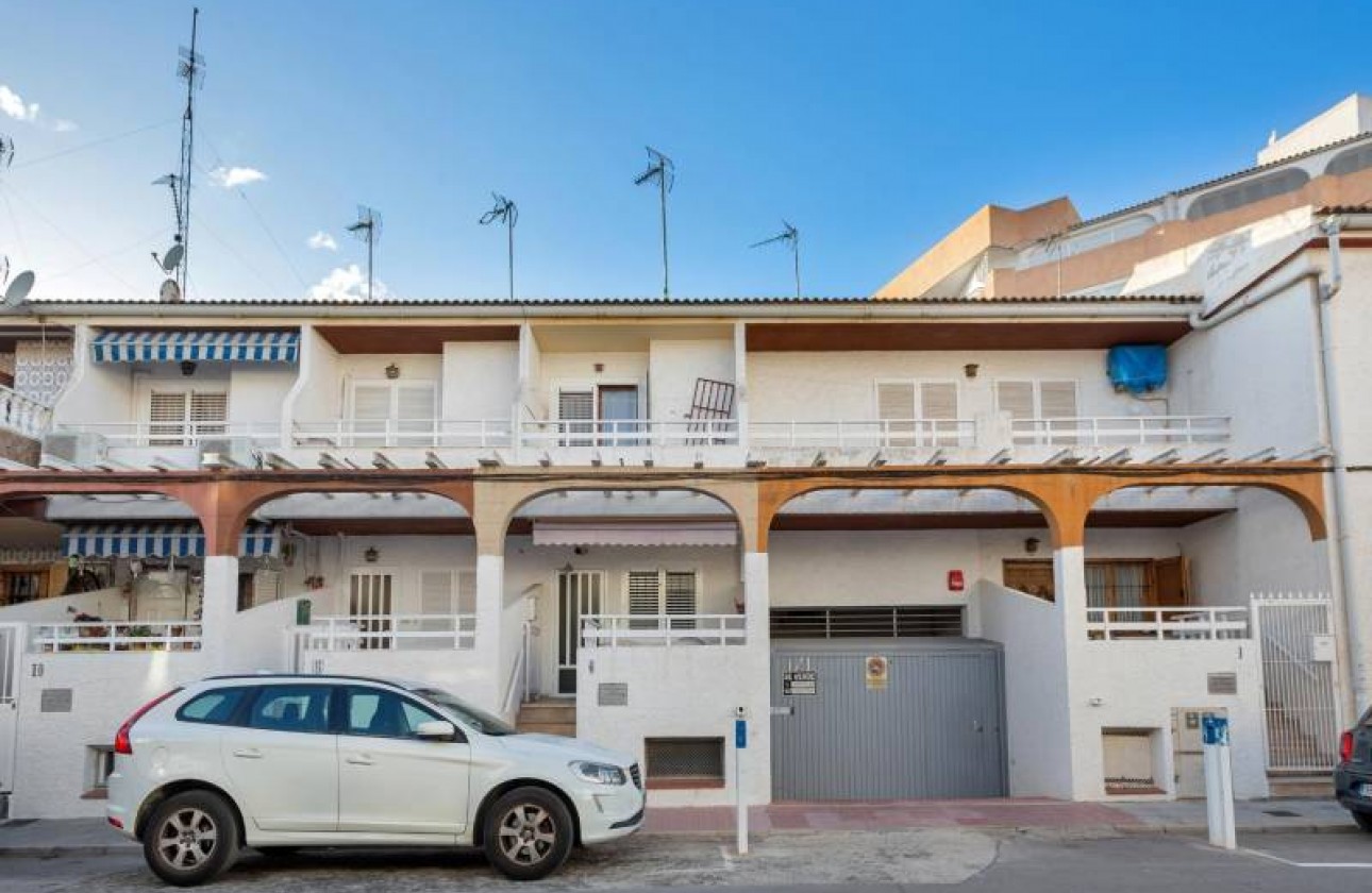 Resale - Villa - Torrevieja - Acequion