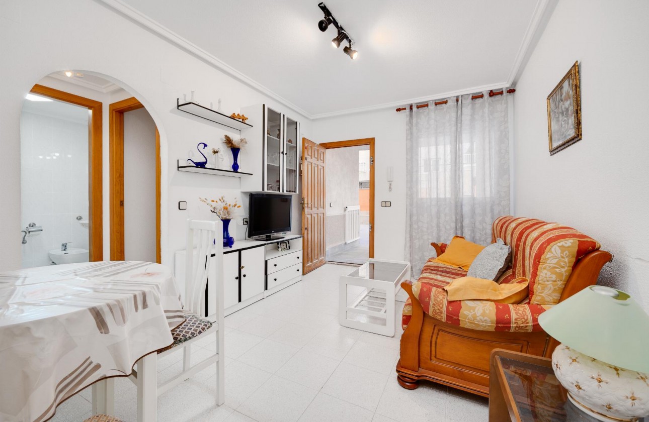 Resale - Apartment / flat - Torrevieja - playa de los naufragos