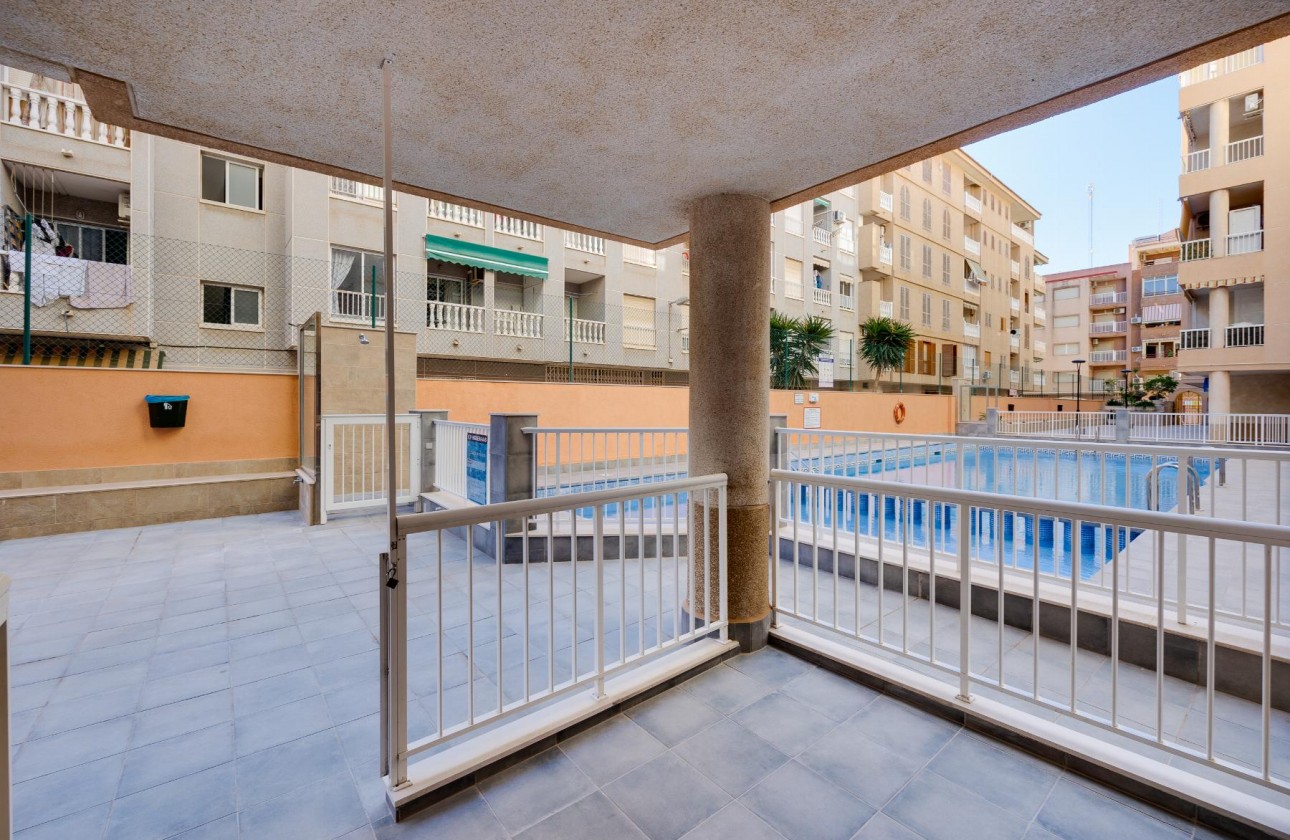 Resale - Apartment / flat - Torrevieja - playa de los naufragos