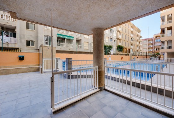 Resale - Apartment / flat - Torrevieja - playa de los naufragos