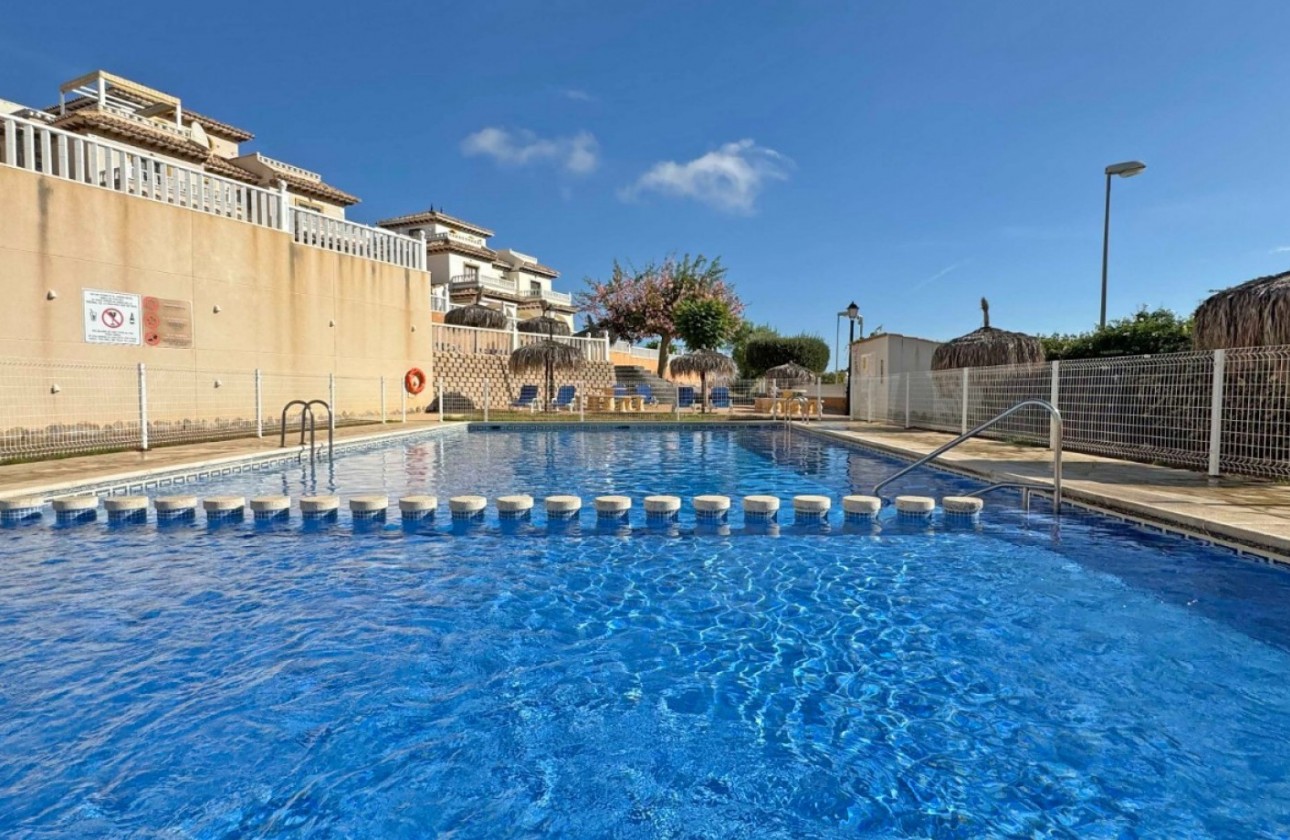 Revente - Villa - Orihuela Costa - Lomas de Cabo Roig