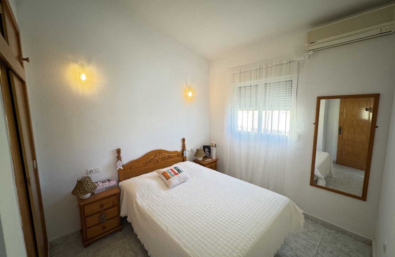 Resale - Apartment / flat - Villamartin