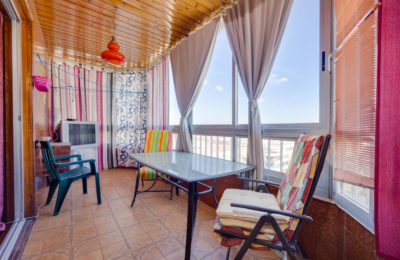 Resale - Apartment / flat - Torrevieja - Playa del Acequión