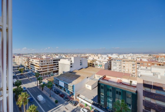 Resale - Apartment / flat - Torrevieja - Playa del Acequión