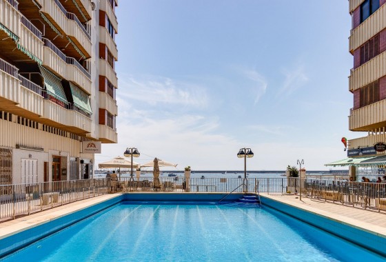 Resale - Apartment / flat - Torrevieja - Playa del Acequión