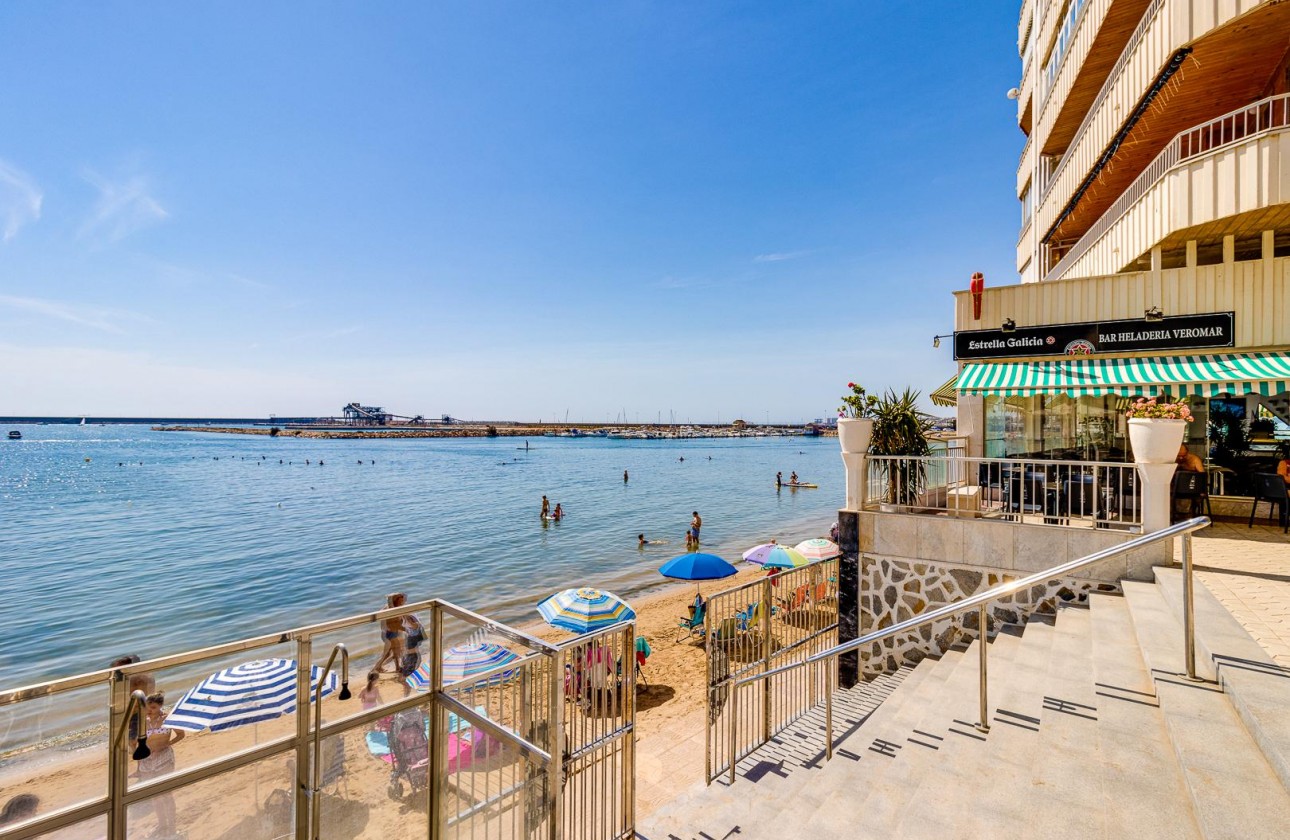 Resale - Apartment / flat - Torrevieja - Playa del Acequión