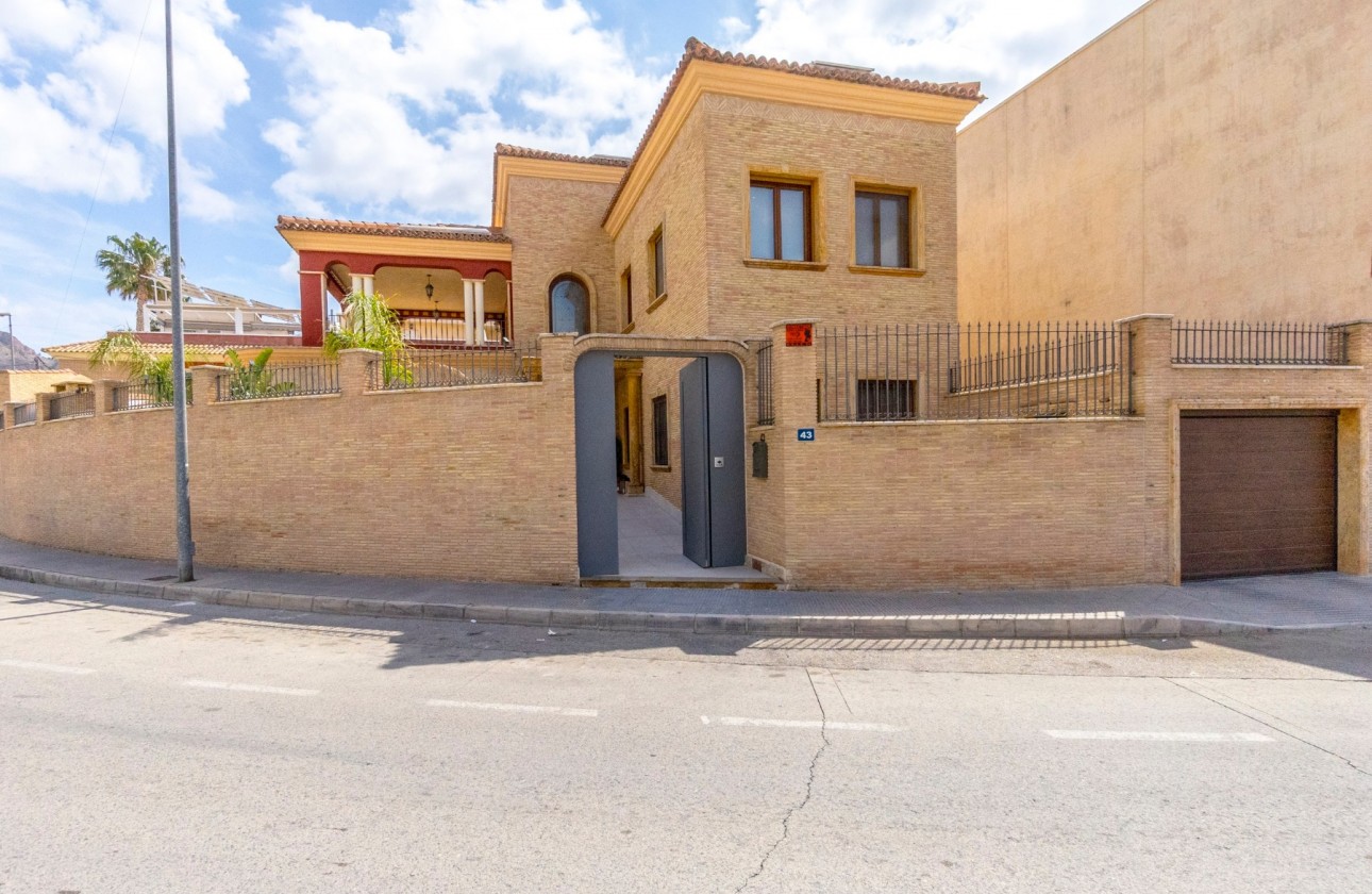 Reventa - Chalet - Orihuela