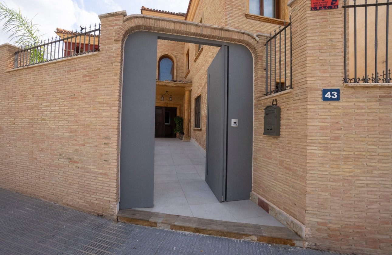 Reventa - Chalet - Orihuela