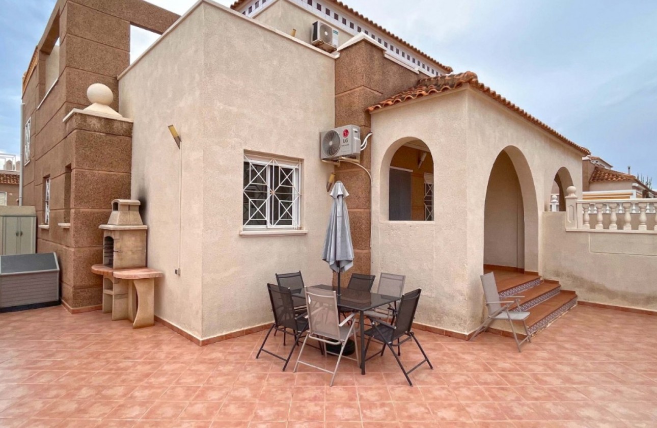 Resale - Villa - Torrevieja - Torrelamata - La Mata