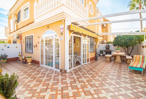 Resale - Villa - Orihuela Costa - La Regia