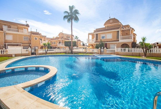 Resale - Villa - Orihuela Costa - La Regia