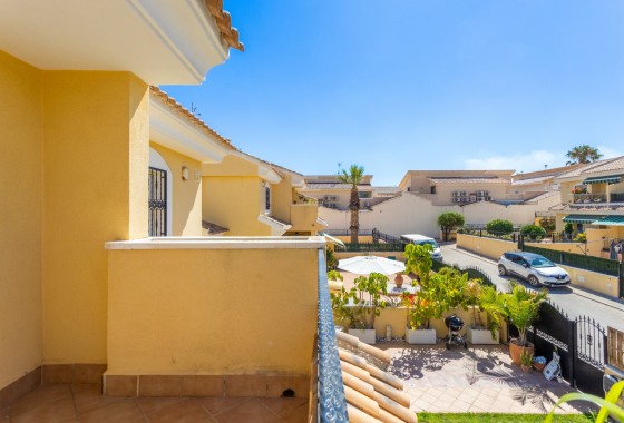 Resale - Villa - Orihuela Costa - Los Dolses