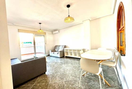 Long Term Rental - Apartment / flat - Torrevieja - Habaneras