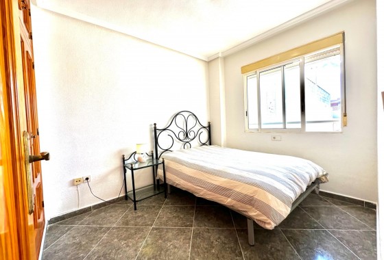 Alquiler a largo plazo - Apartamento / piso - Torrevieja - Habaneras