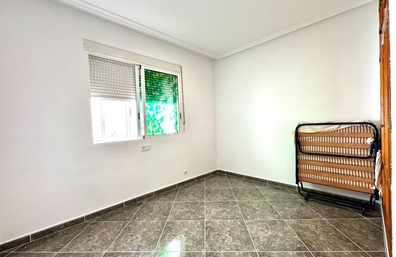 Alquiler a largo plazo - Apartamento / piso - Torrevieja - Habaneras