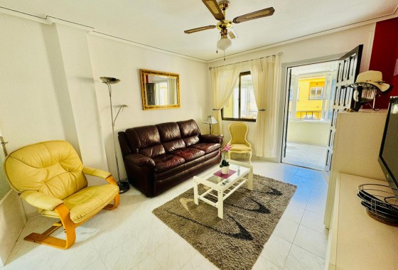 Resale - Apartment / flat - Torrevieja - La veleta