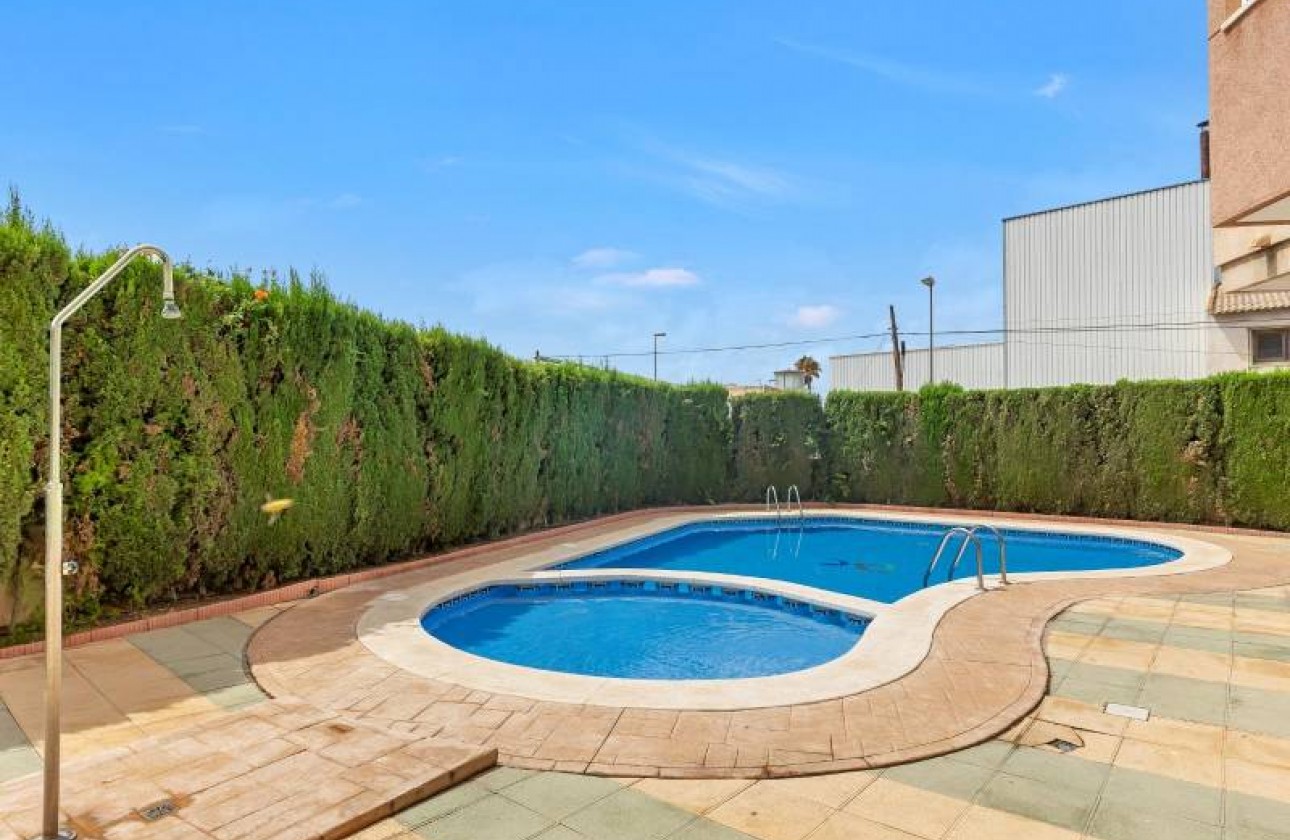 Revente - Appartement - Torrevieja - Nueva Torrevieja