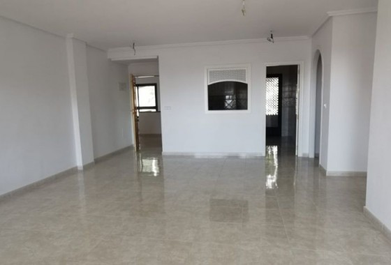 Resale - Apartment / flat - Orihuela Costa