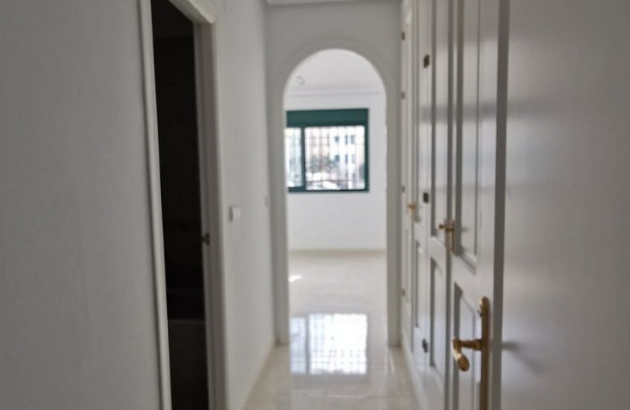 Resale - Apartment / flat - Orihuela Costa