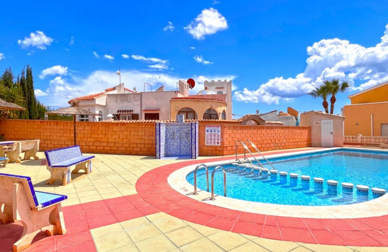 Revente - Villa - Orihuela Costa - Playa Flamenca