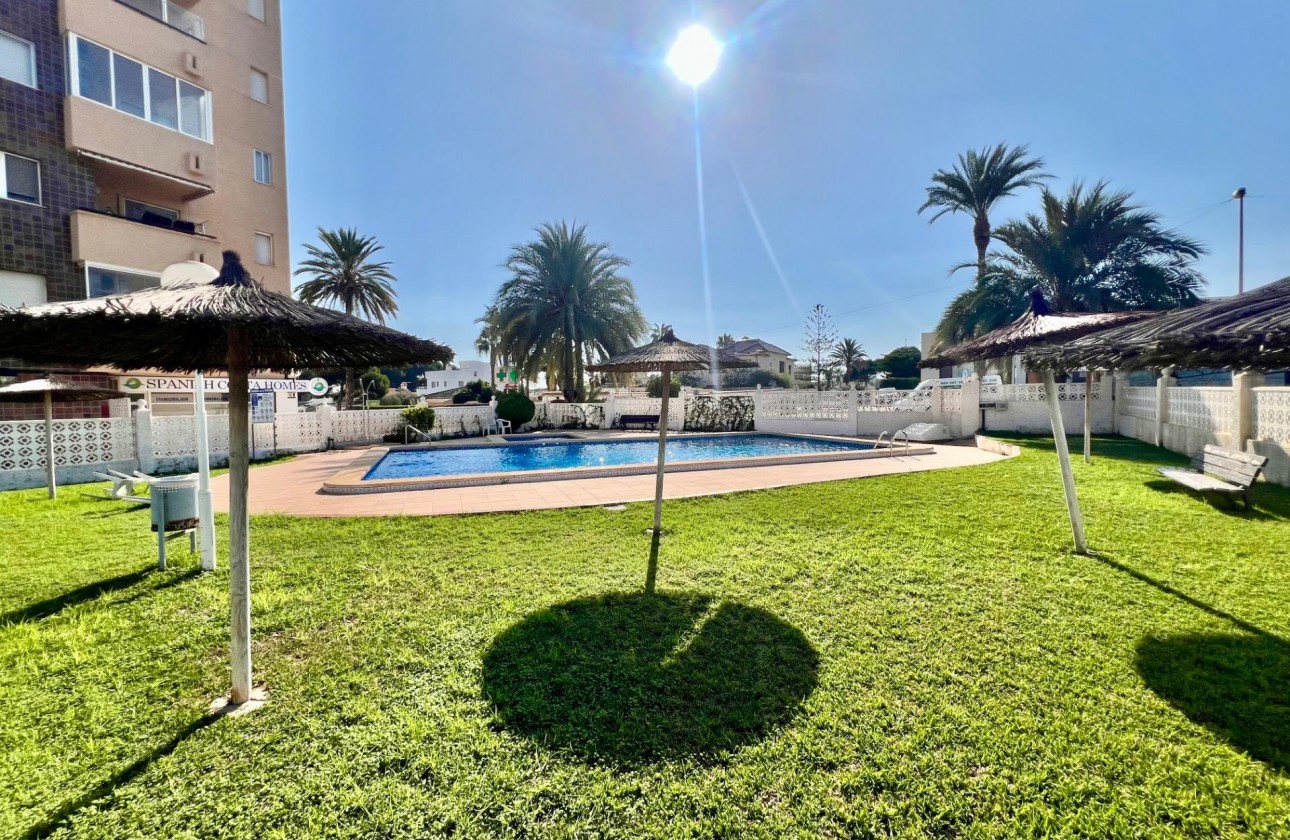 Revente - Appartement - Orihuela Costa - La Zenia