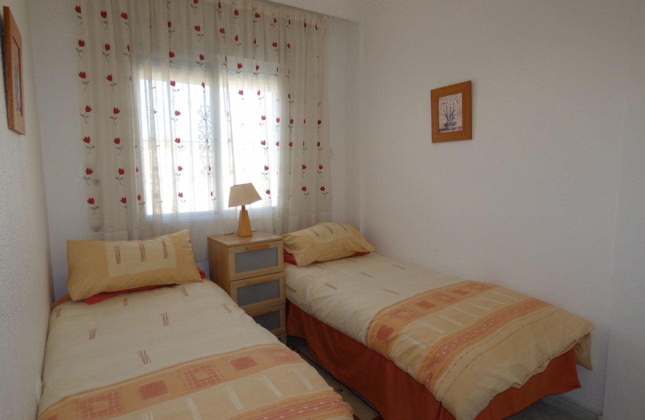 Resale - Villa - Algorfa