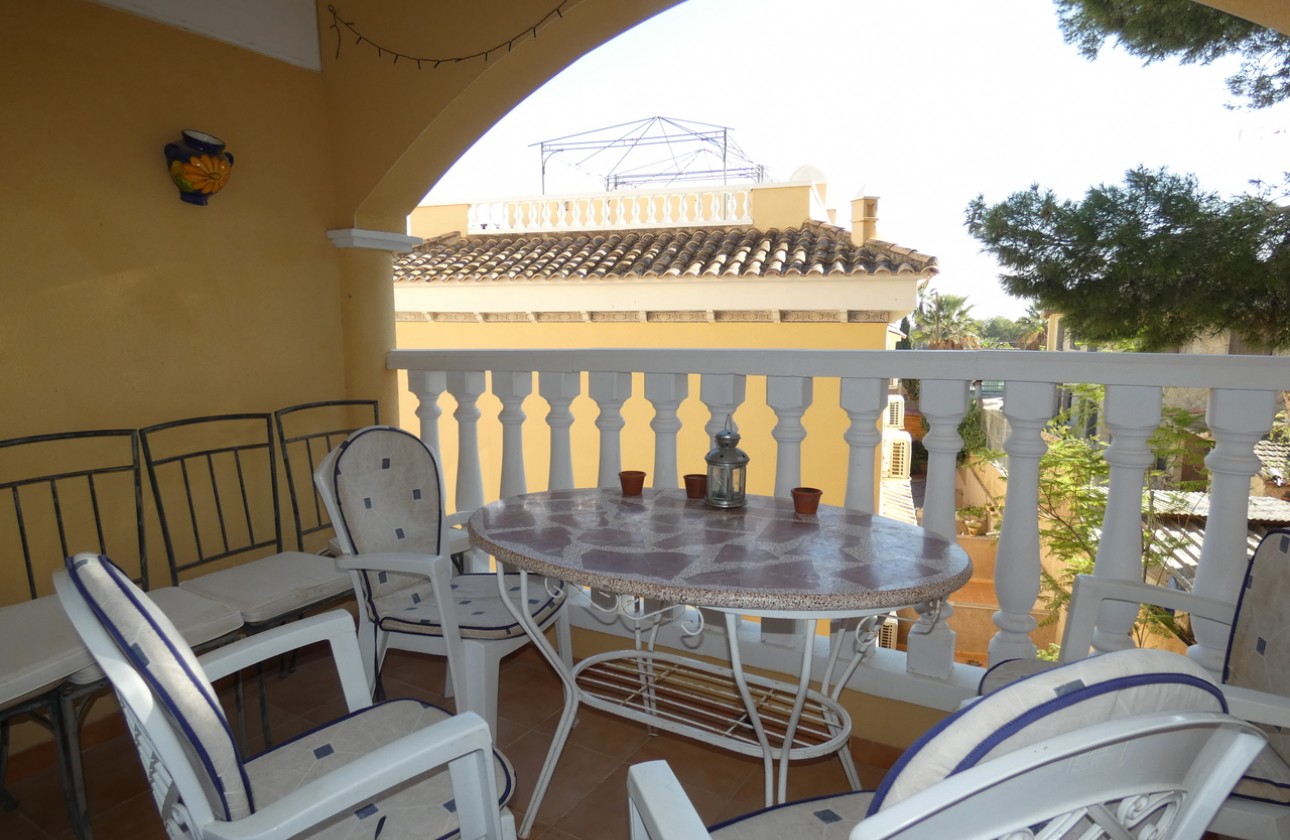 Resale - Villa - Algorfa