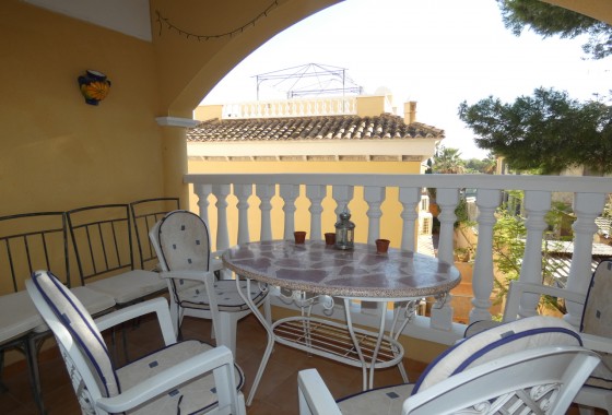 Resale - Villa - Algorfa