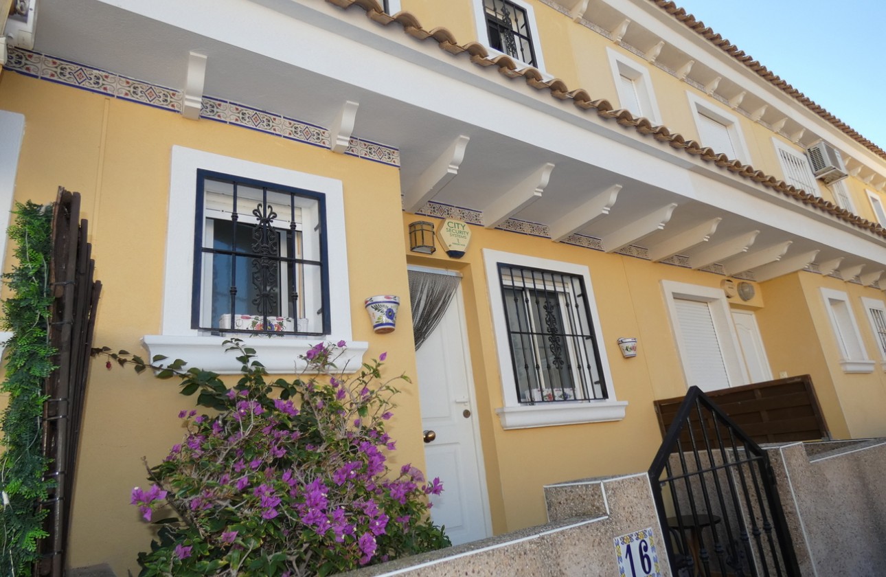 Resale - Villa - Algorfa