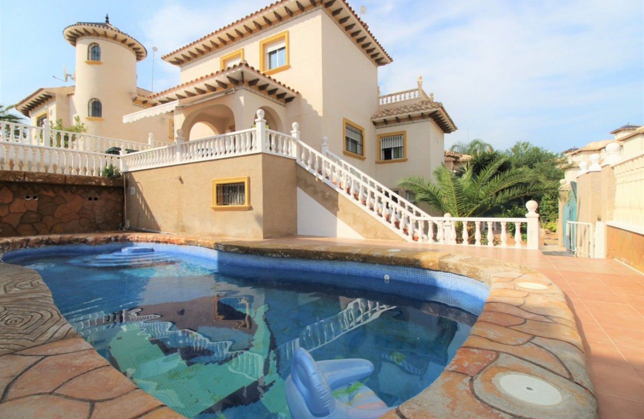 Revente - Villa - Orihuela Costa - La Zenia