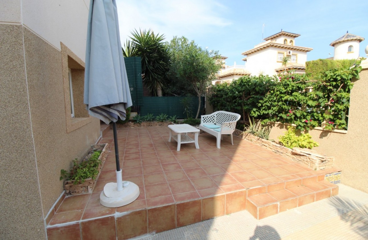 Revente - Villa - Orihuela Costa - La Zenia