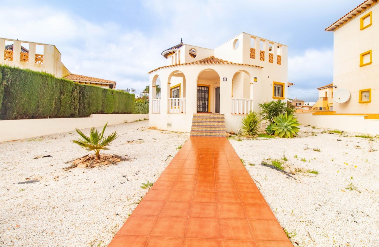 Revente - Villa - Orihuela Costa - Lomas de Cabo Roig