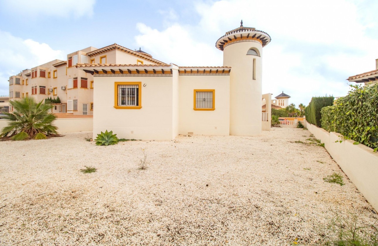 Revente - Villa - Orihuela Costa - Lomas de Cabo Roig