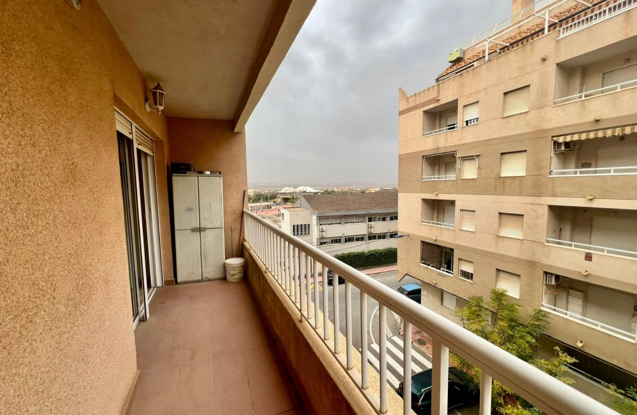 Revente - Appartement - Torrevieja - Acequion