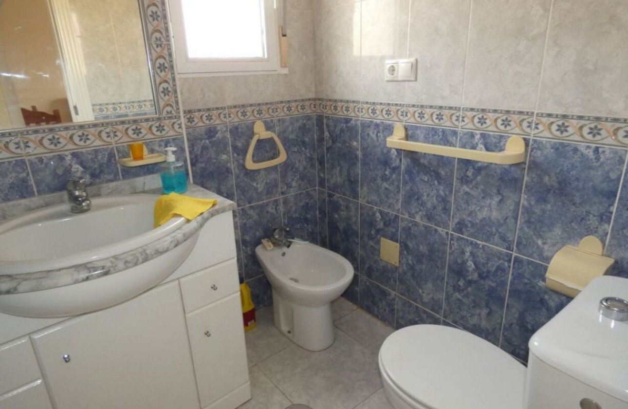 Resale - Apartment / flat - Algorfa