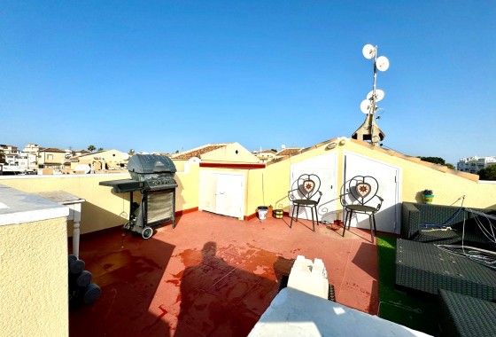 Resale - Apartment / flat - Villamartin