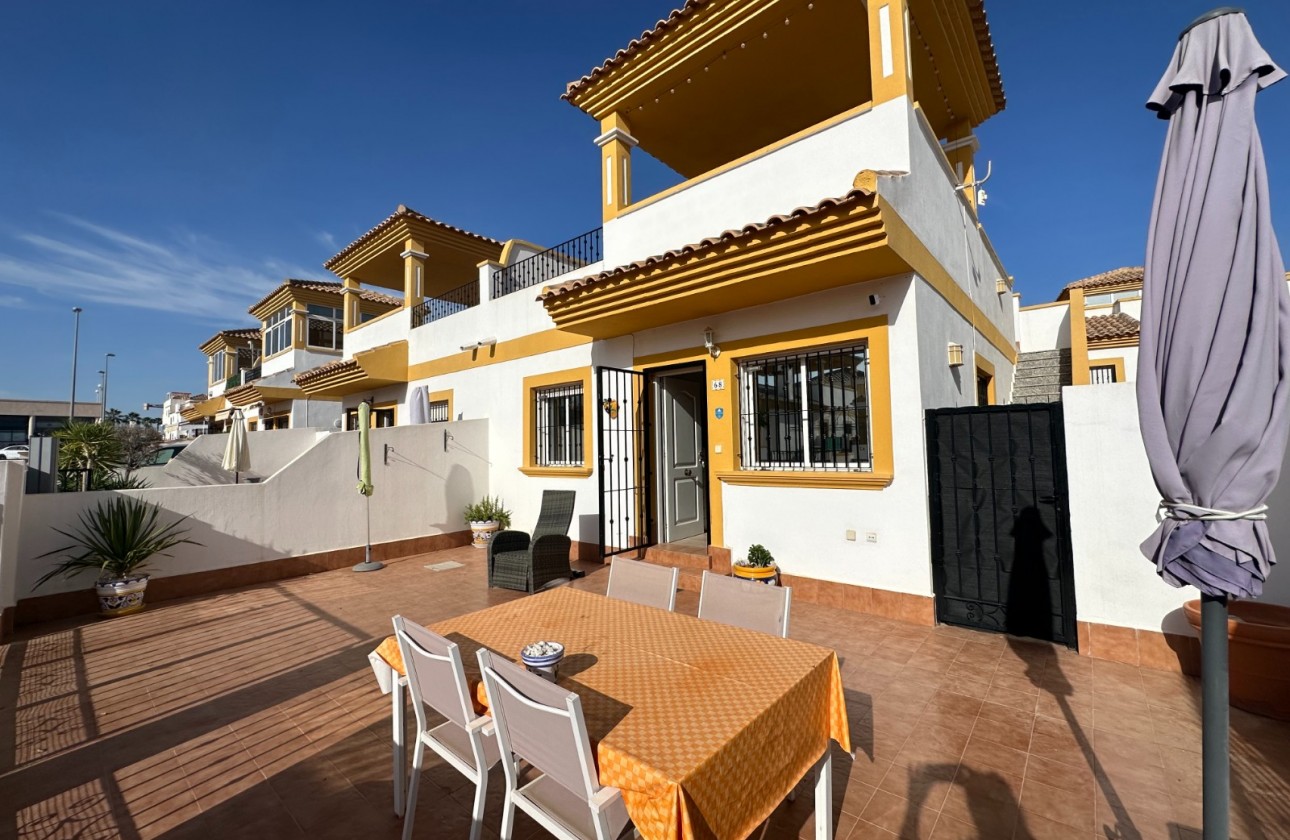 Revente - Town house / semi detached - Orihuela - Entre Naranjos Vistabella