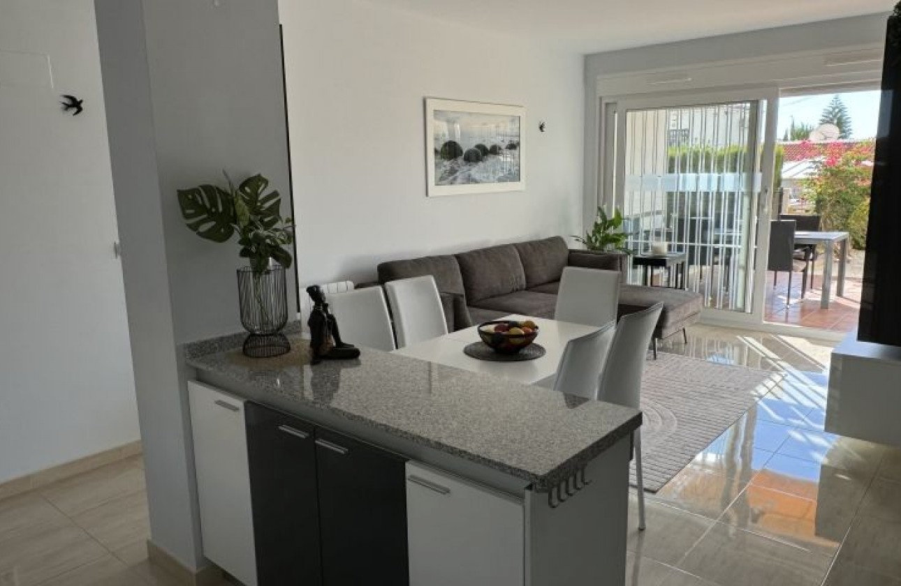 Reventa - Apartamento / piso - Orihuela Costa