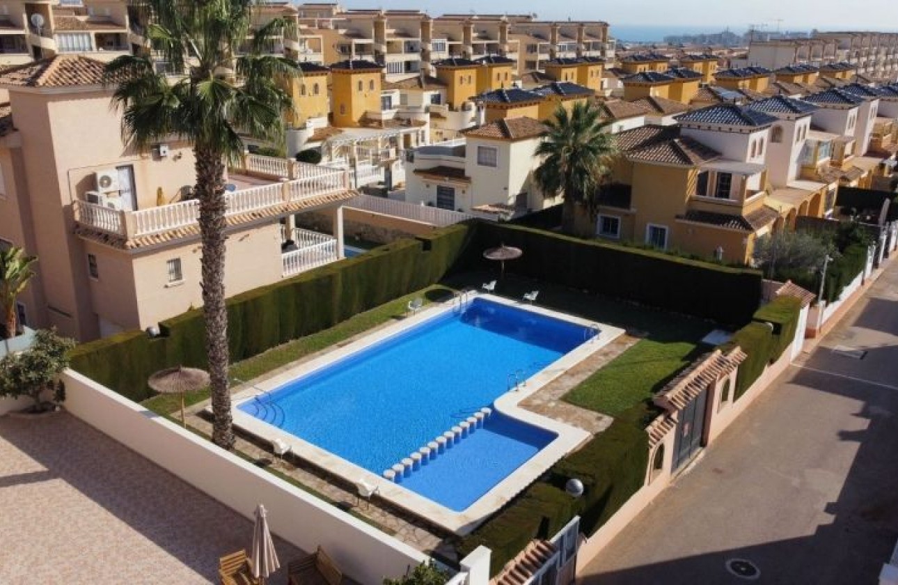 Resale - Villa - Orihuela Costa