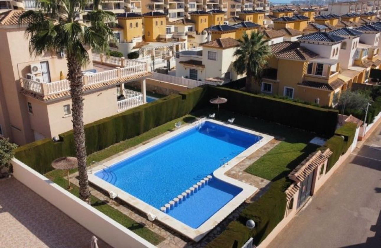 Resale - Villa - Orihuela Costa