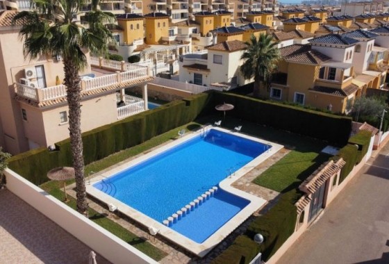 Resale - Villa - Orihuela Costa