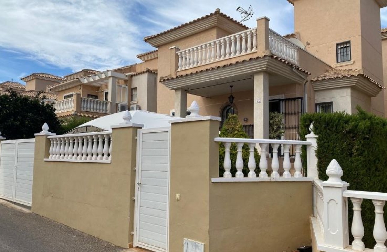 Resale - Villa - Orihuela Costa