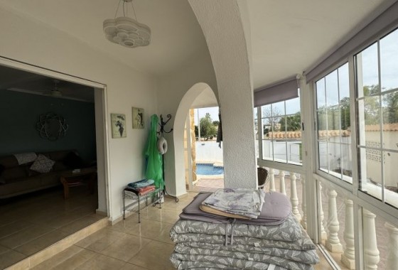 Resale - Villa - Orihuela Costa