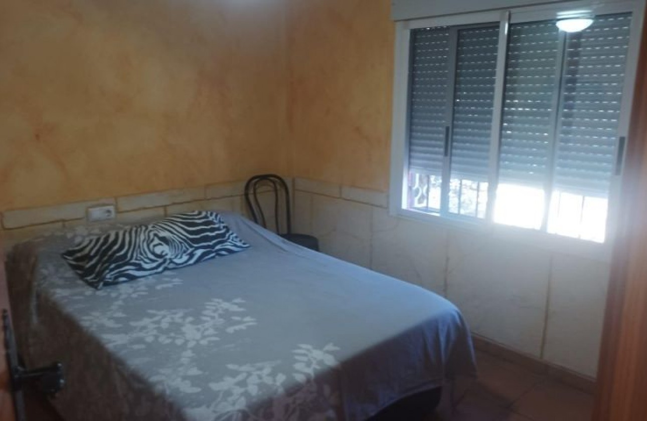 Reventa - Chalet - Elche