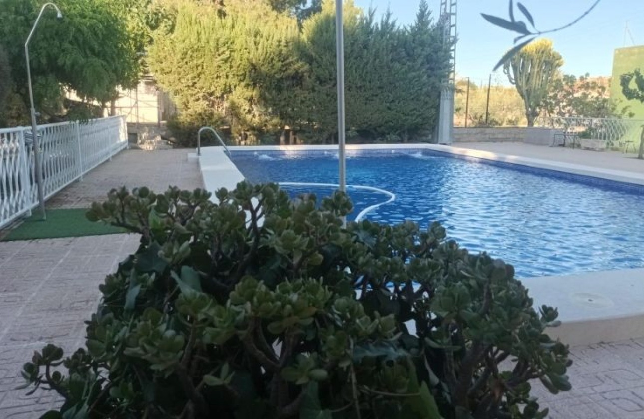 Reventa - Chalet - Elche