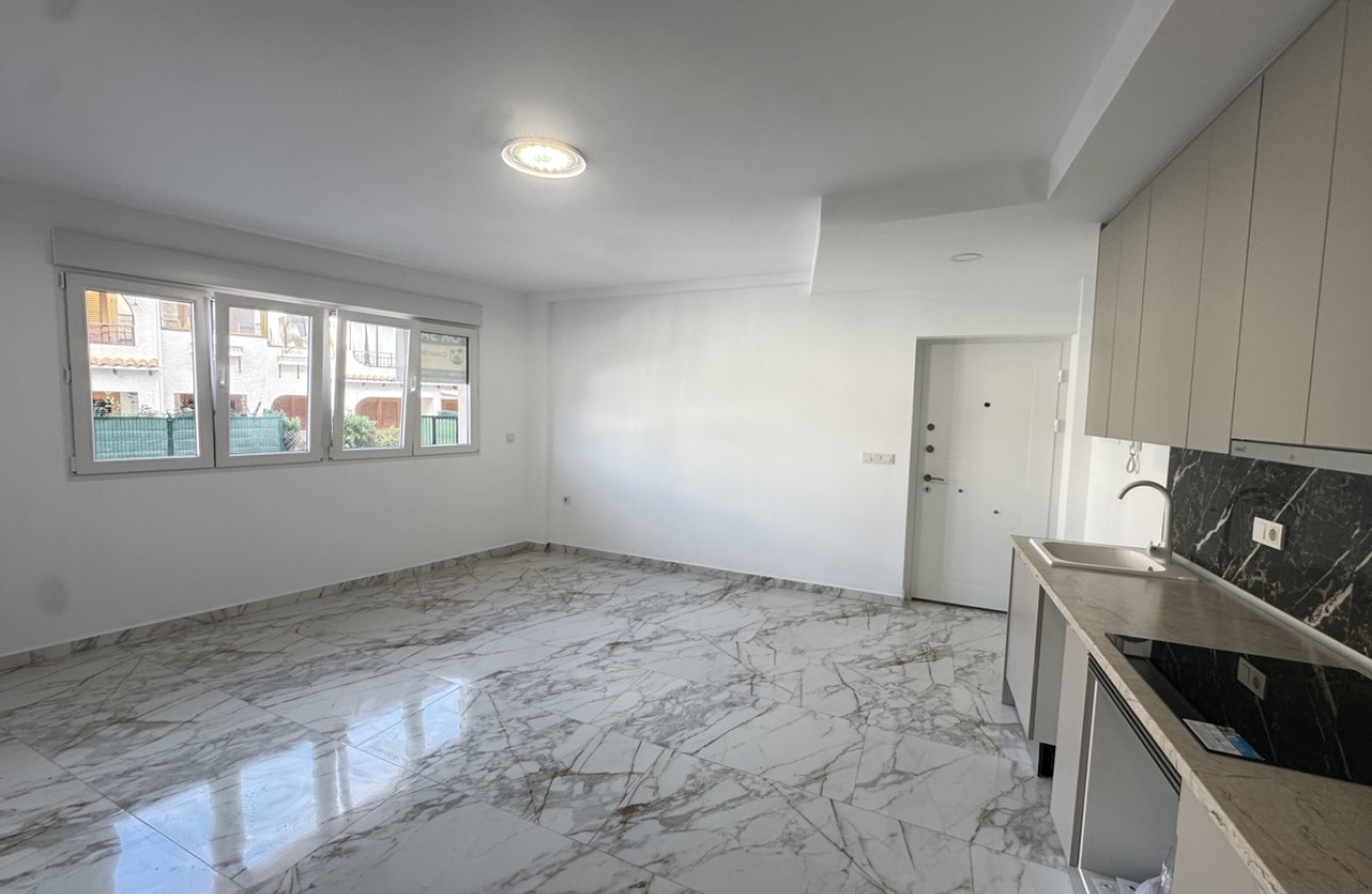 Resale - Apartment / flat - Torrevieja - torrevieja