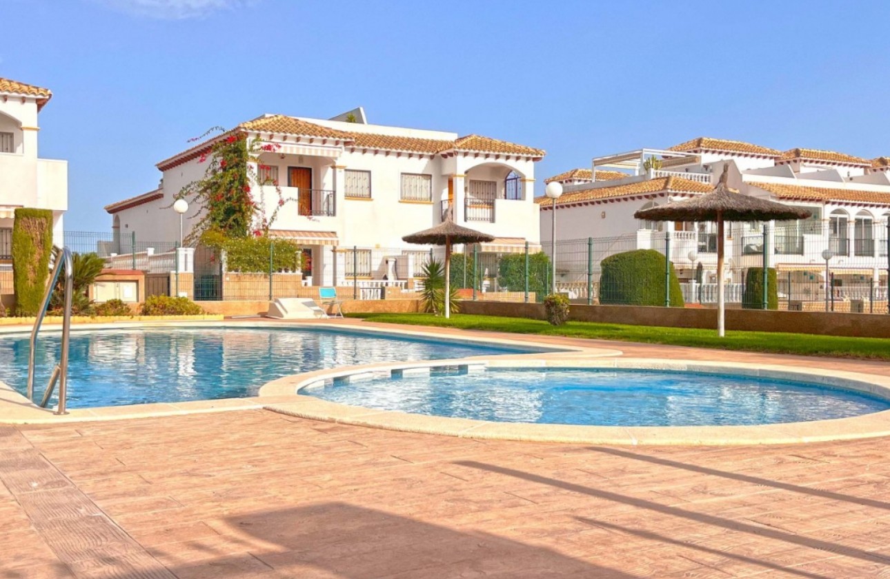 Revente - Villa - Orihuela Costa - Punta Prima