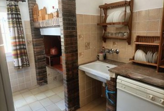 Resale - Villa - Elche